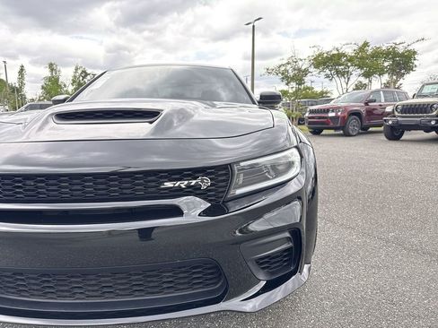 Used 2022 Dodge Charger SRT Hellcat w/ Harman/Kardon Audio Group RWD image 9