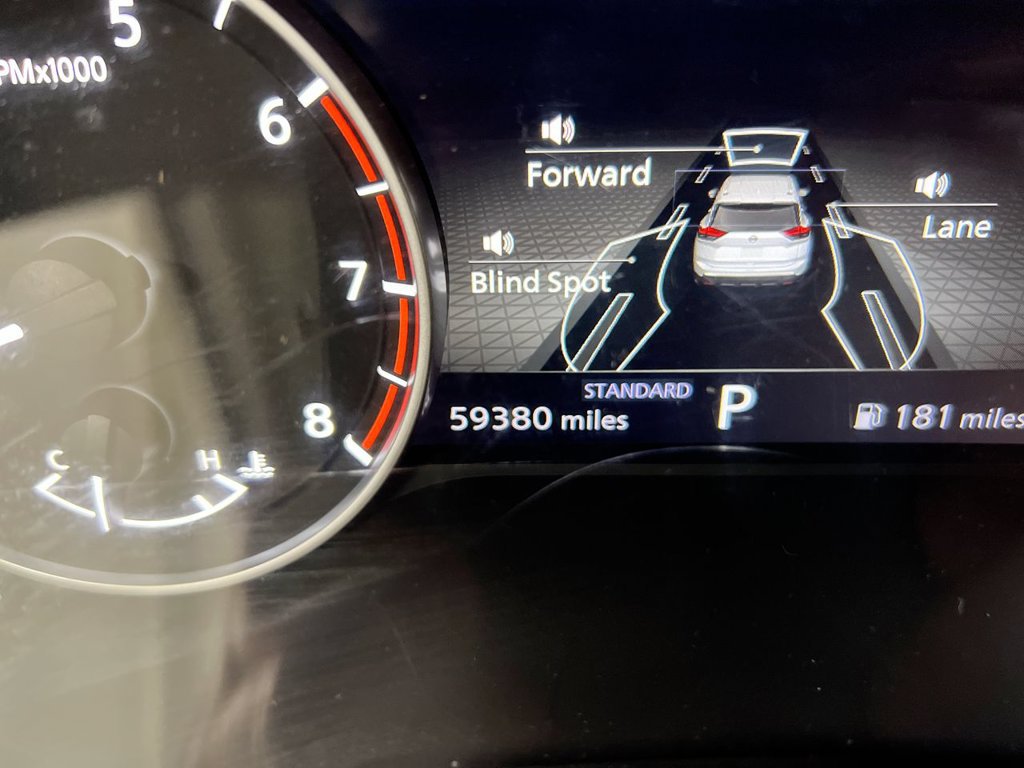 Used 2024 Nissan Rogue SV FWD image 13