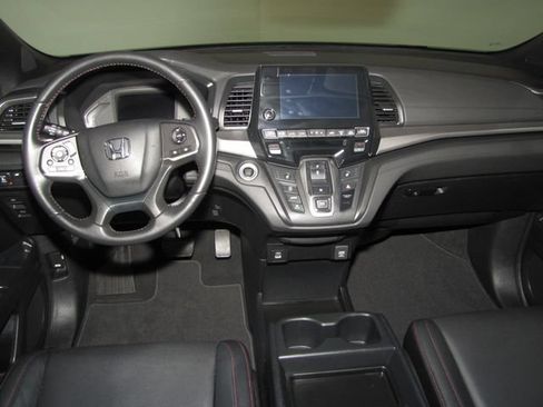 Certified 2024 Honda Odyssey Sport image 14