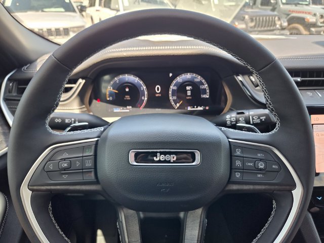 New 2026 Jeep Grand Cherokee Altitude RWD image 25
