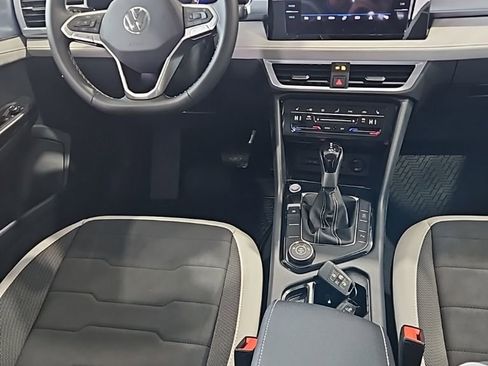 New 2026 Volkswagen Taos SE AWD/4WD image 24