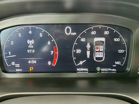 Used 2025 Acura ADX AWD image 32