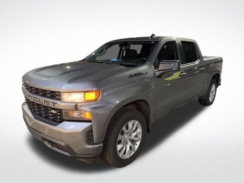 Used 2022 Chevrolet Silverado 1500 Custom image 2