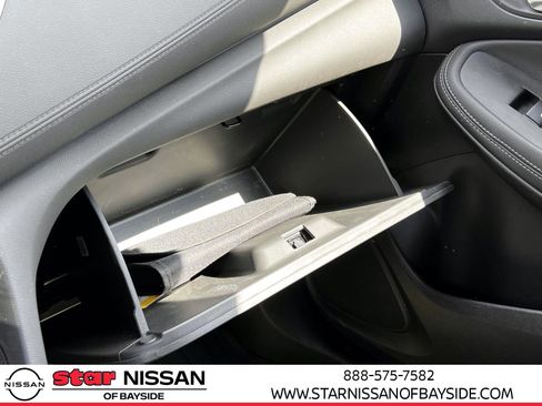 Used 2023 Buick Encore GX Essence w/ Advanced Technology Package AWD/4WD image 29