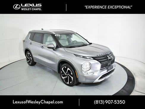 Used 2022 Mitsubishi Outlander SEL image 3