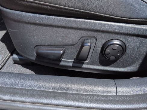 Used 2019 Kia Stinger Premium RWD image 23