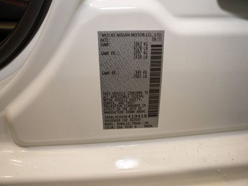 New 2025 Nissan Altima 2.5 SR image 19