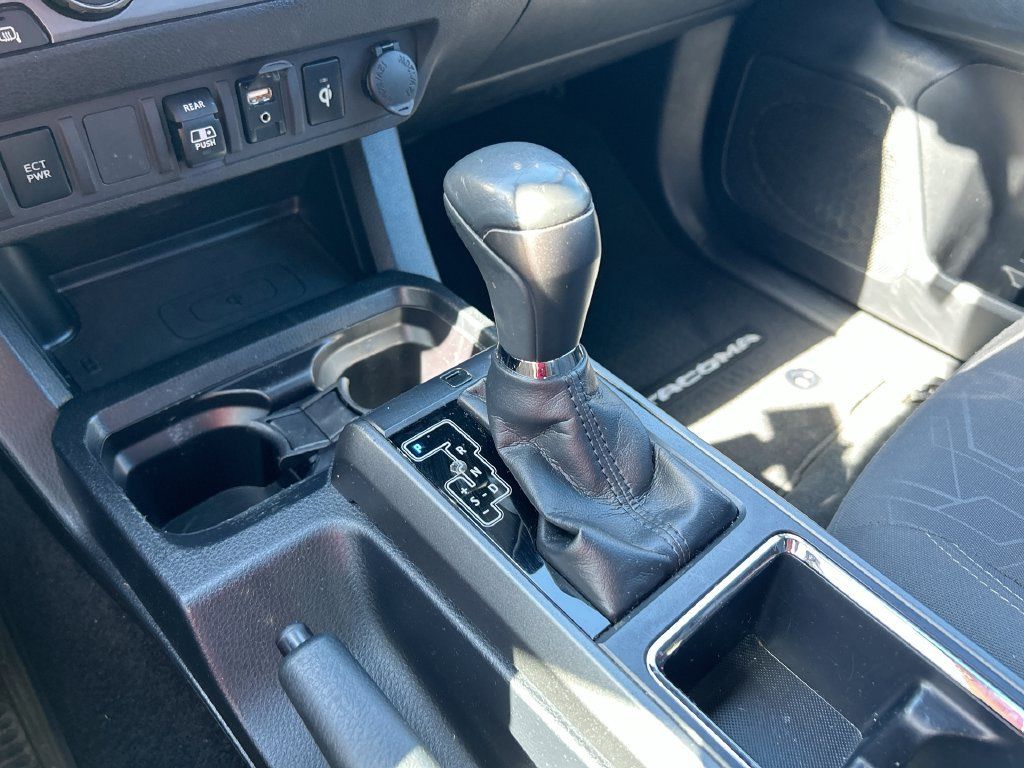Used 2019 Toyota Tacoma TRD Sport RWD image 26