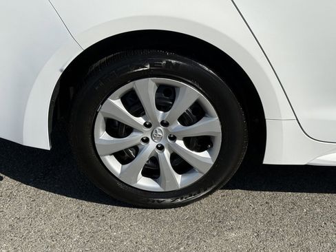 Used 2023 Toyota Corolla LE image 14