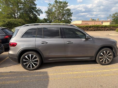 Used 2022 Mercedes-Benz GLB 250 4MATIC image 8