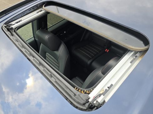 Used 2023 Honda CR-V Sport Touring image 3