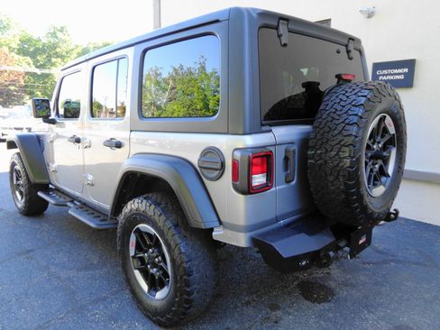 Used 2021 Jeep Wrangler Unlimited Rubicon AWD/4WD image 7