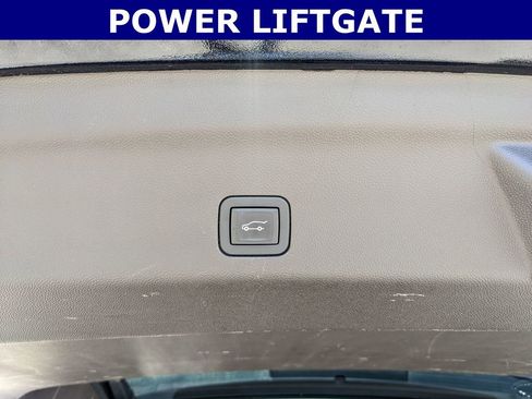 Used 2024 Chevrolet Tahoe LT RWD image 16