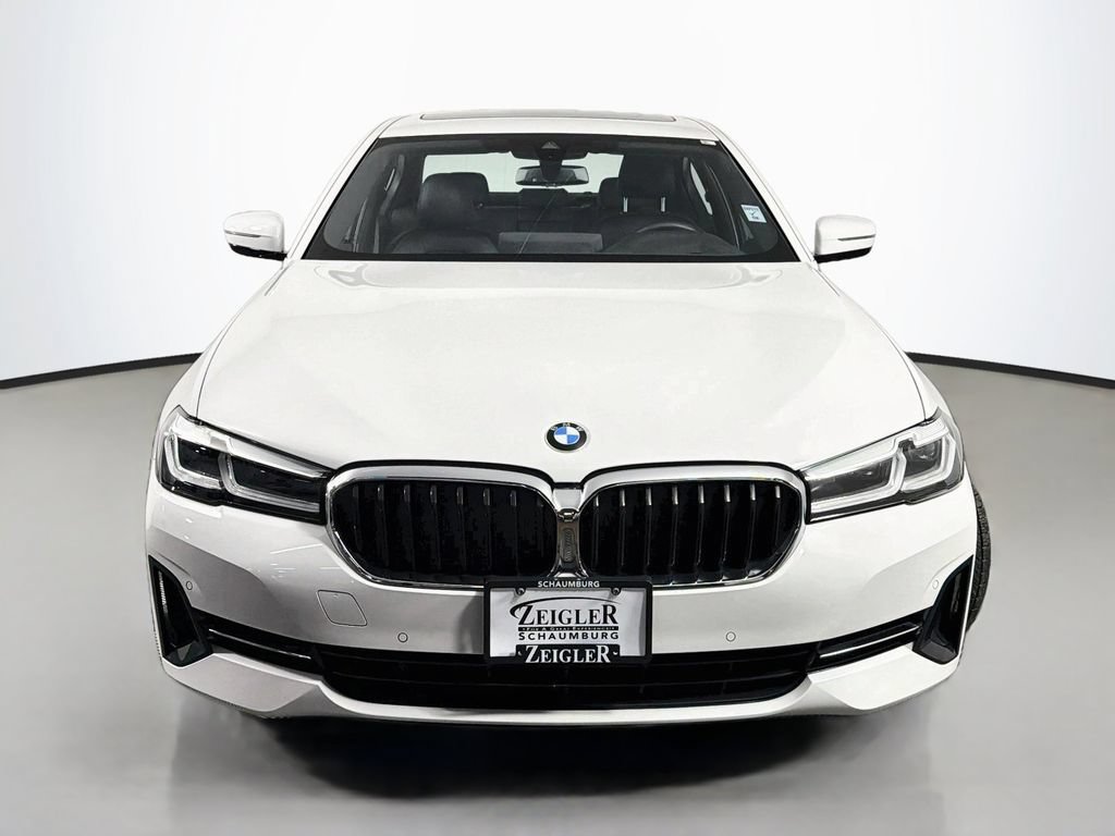 Used 2023 BMW 530i xDrive w/ Premium Package AWD/4WD image 2