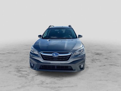 Used 2022 Subaru Outback Premium image 3