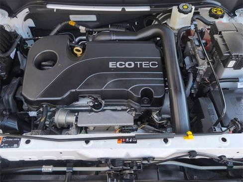 Used 2021 Chevrolet Equinox LS image 28