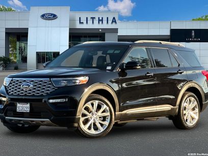 Certified 2023 Ford Explorer Platinum w/ Technology Package