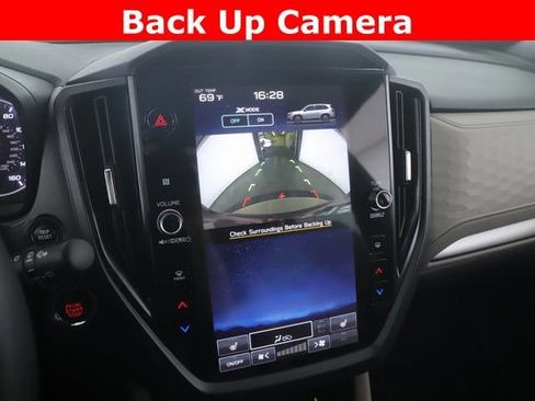 Used 2025 Subaru Forester Premium image 5