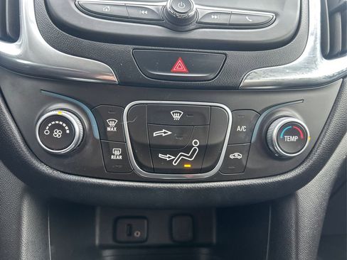 Used 2018 Chevrolet Equinox LT AWD/4WD image 26