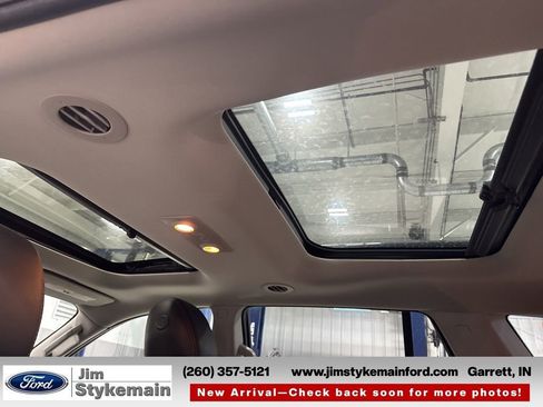 Used 2017 Buick Enclave Premium w/ Experience Buick Package image 10