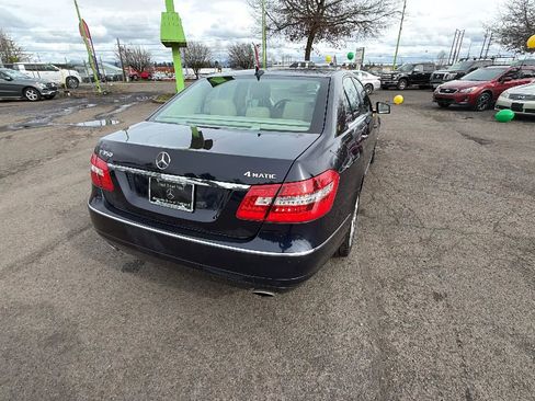 Used 2010 Mercedes-Benz E 350 4MATIC Sedan image 4