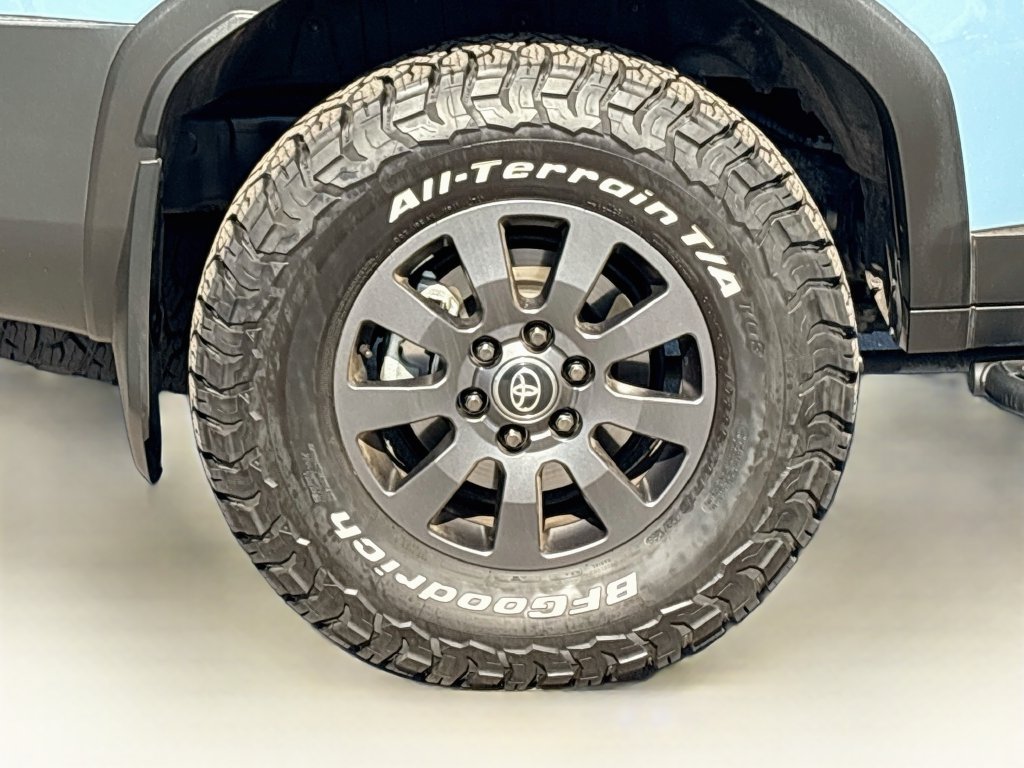 Used 2025 Toyota Land Cruiser AWD/4WD image 33