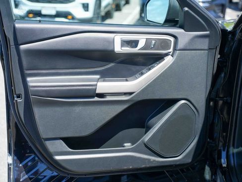 Certified 2023 Ford Explorer XLT AWD/4WD image 17