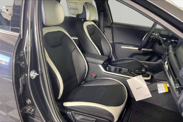 New 2026 Kia K4 EX FWD image 10