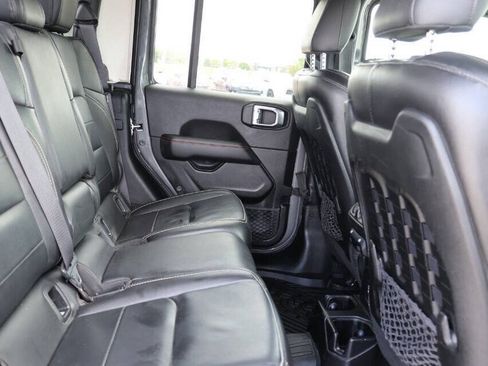 Used 2021 Jeep Gladiator Mojave AWD/4WD image 16