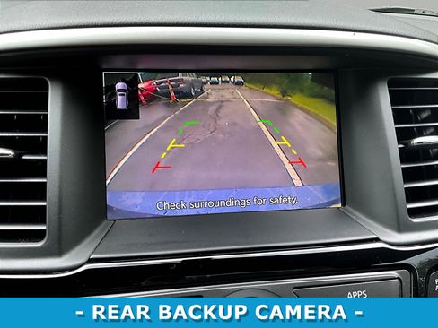 Used 2019 Nissan Pathfinder SV AWD/4WD image 14