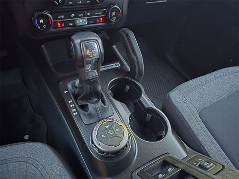 Used 2021 Ford Bronco Big Bend image 24