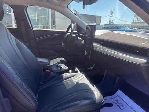 Used 2021 Ford Mustang Mach-E Premium image 7