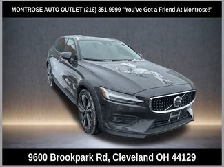 Used 2025 Volvo V60 B5 Cross Country Plus video 1