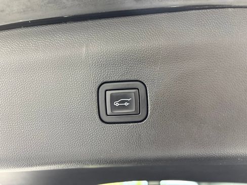 Used 2023 Buick Enclave Essence w/ Experience Buick Package AWD/4WD image 51