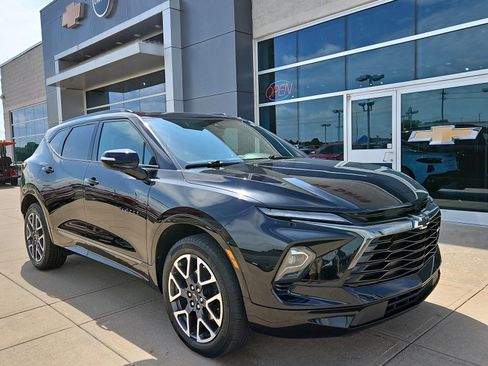 Used 2024 Chevrolet Blazer RS FWD image 1