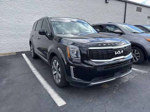 Used 2022 Kia Telluride S AWD/4WD image 3