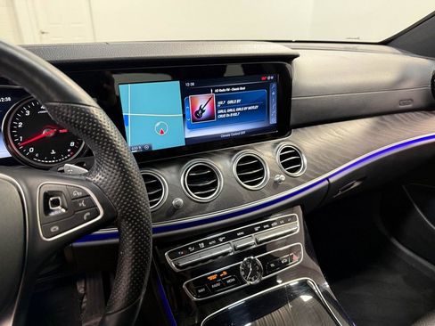 Used 2017 Mercedes-Benz E 300 4MATIC image 79