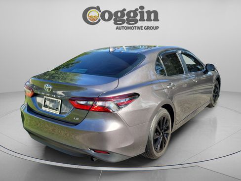 Used 2024 Toyota Camry LE FWD image 4