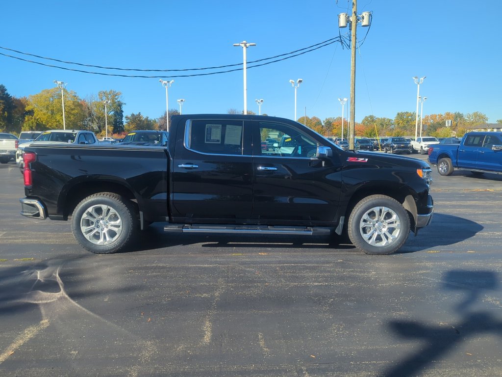 Certified 2023 Chevrolet Silverado 1500 LTZ w/ LTZ Premium Package AWD/4WD image 10