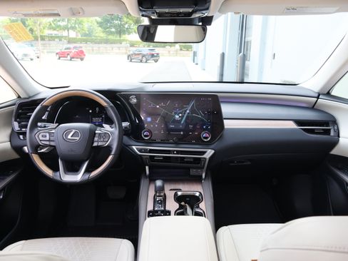 Used 2025 Lexus RX 350 Premium Plus FWD image 16