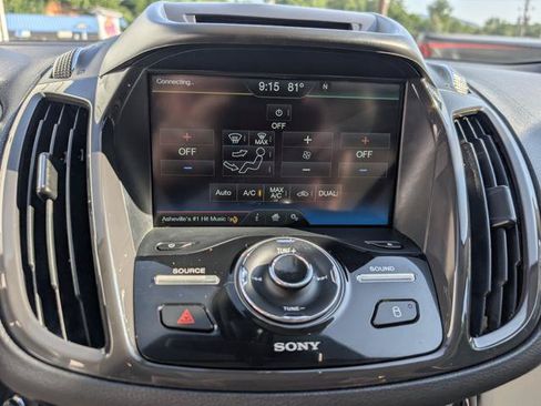 Used 2014 Ford Escape Titanium w/ Equipment Group 401A FWD image 9
