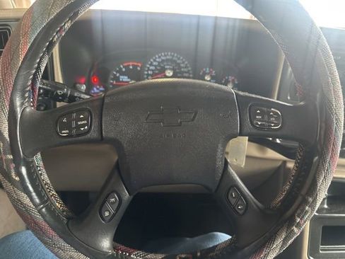 Used 2005 Chevrolet Silverado 3500 LT w/ Heavy-Duty Power Package image 25