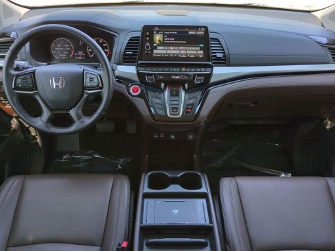 Used 2025 Honda Odyssey Touring image 15