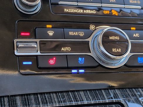 Certified 2024 Lincoln Navigator L Black Label image 24