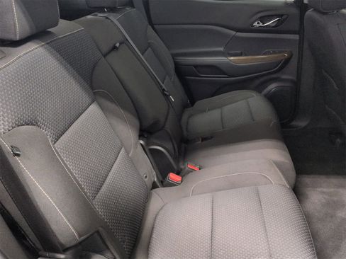 Used 2020 GMC Acadia SLE image 23