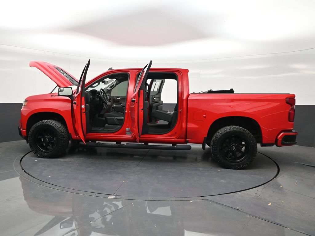 Used 2021 Chevrolet Silverado 1500 Custom w/ LPO, Blackout Package RWD image 30