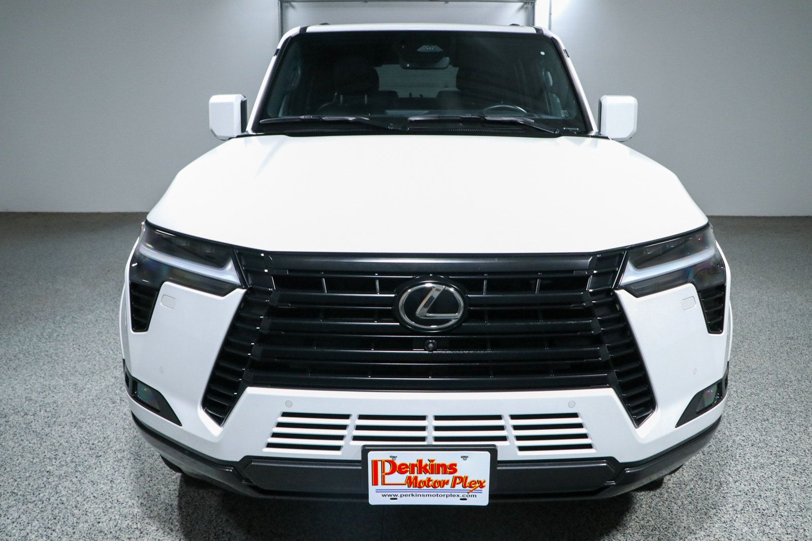 Used 2025 Lexus GX 550 w/ Accessory Package (2T) AWD/4WD image 4