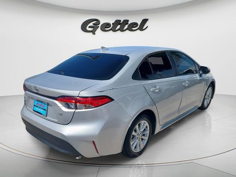 Used 2023 Toyota Corolla LE w/ LE Premium Package FWD image 6