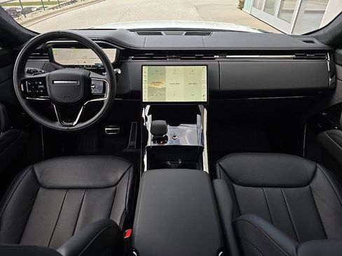 Used 2024 Land Rover Range Rover Sport Autobiography image 9