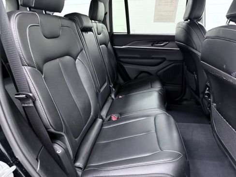 Used 2023 Jeep Grand Cherokee Limited w/ MOPAR Finishing Package AWD/4WD image 23